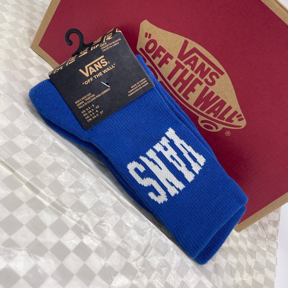 VANS "Off The Wall" Crew socks 
 Vans socks (1 pair)